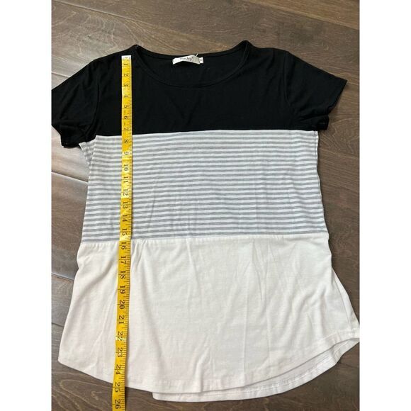 Woman’s T-shirt - Picture 5 of 5